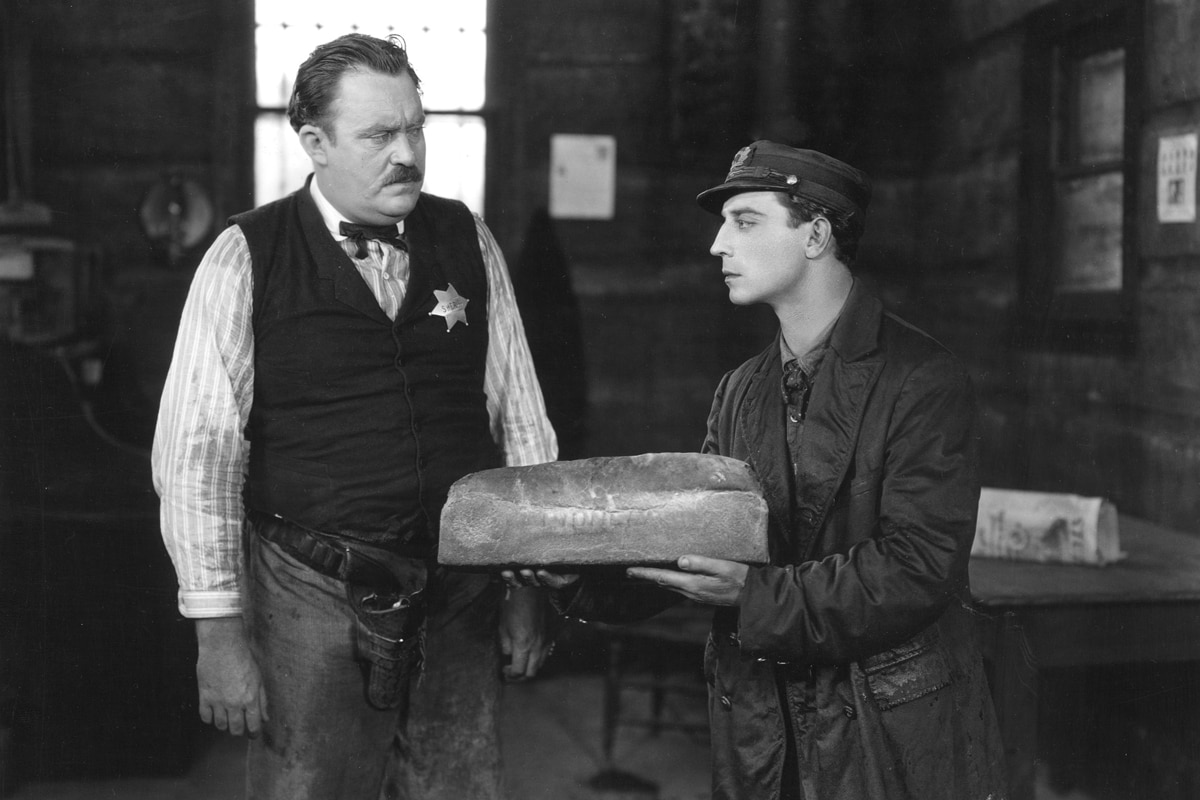 Steamboard Bill Jr bread 1200x800