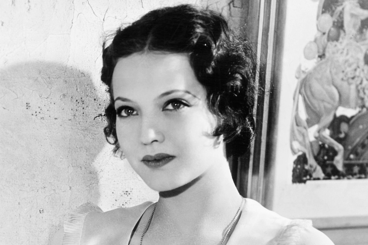 Sylvia Sidney 1 1200x800