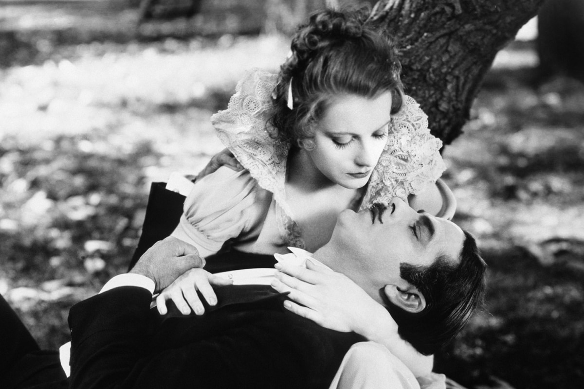 The Tempress 1200x800