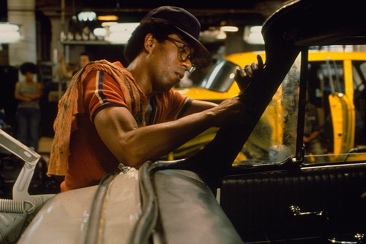 blue collar 1200x800