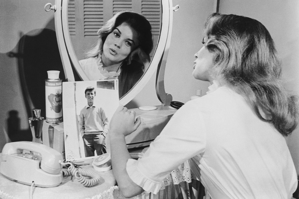 Bye Bye Birdie 1200x800