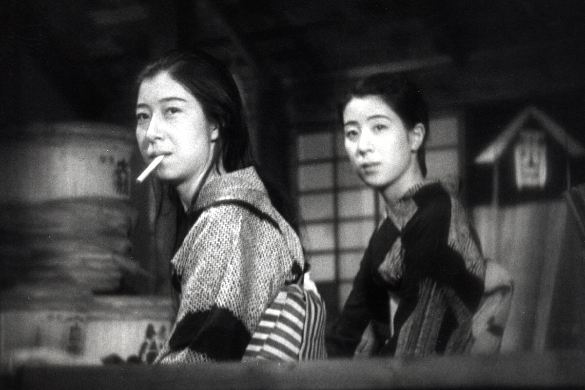 A Story of Floating Weeds 1200x800