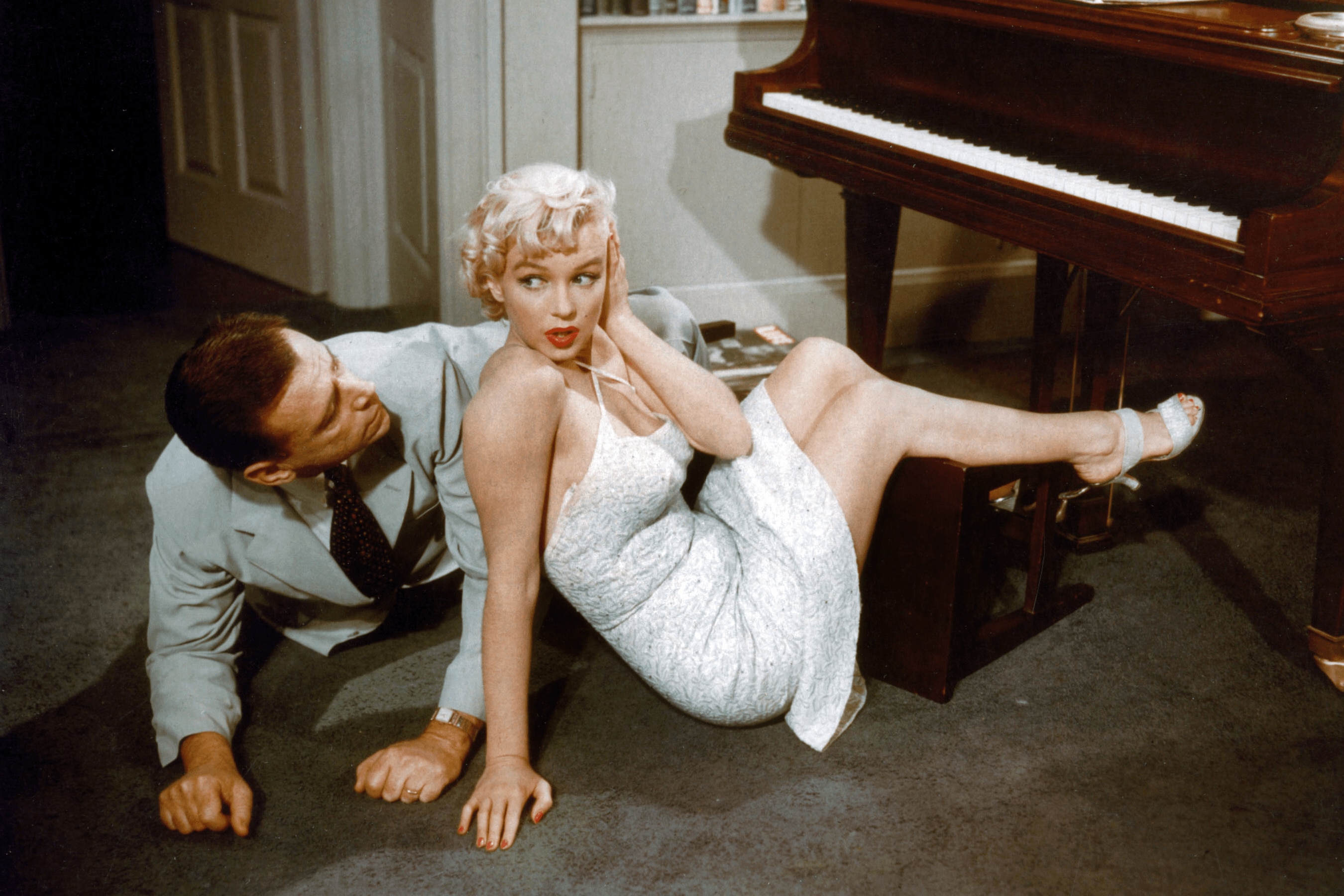 Seven Year Itch 2700x1800