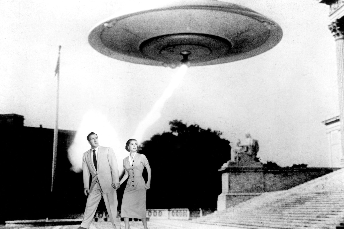 Earth vs. the Flying Saucers
