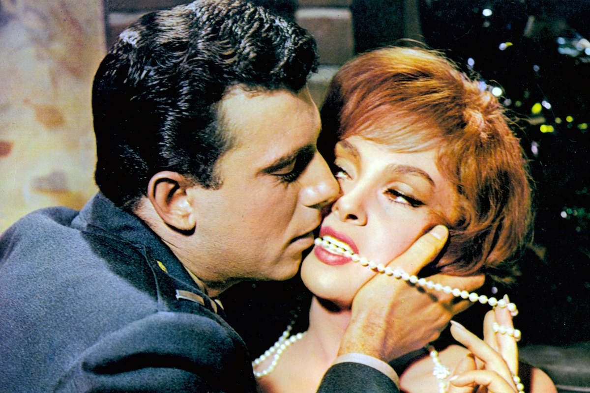 Go Naked in the World