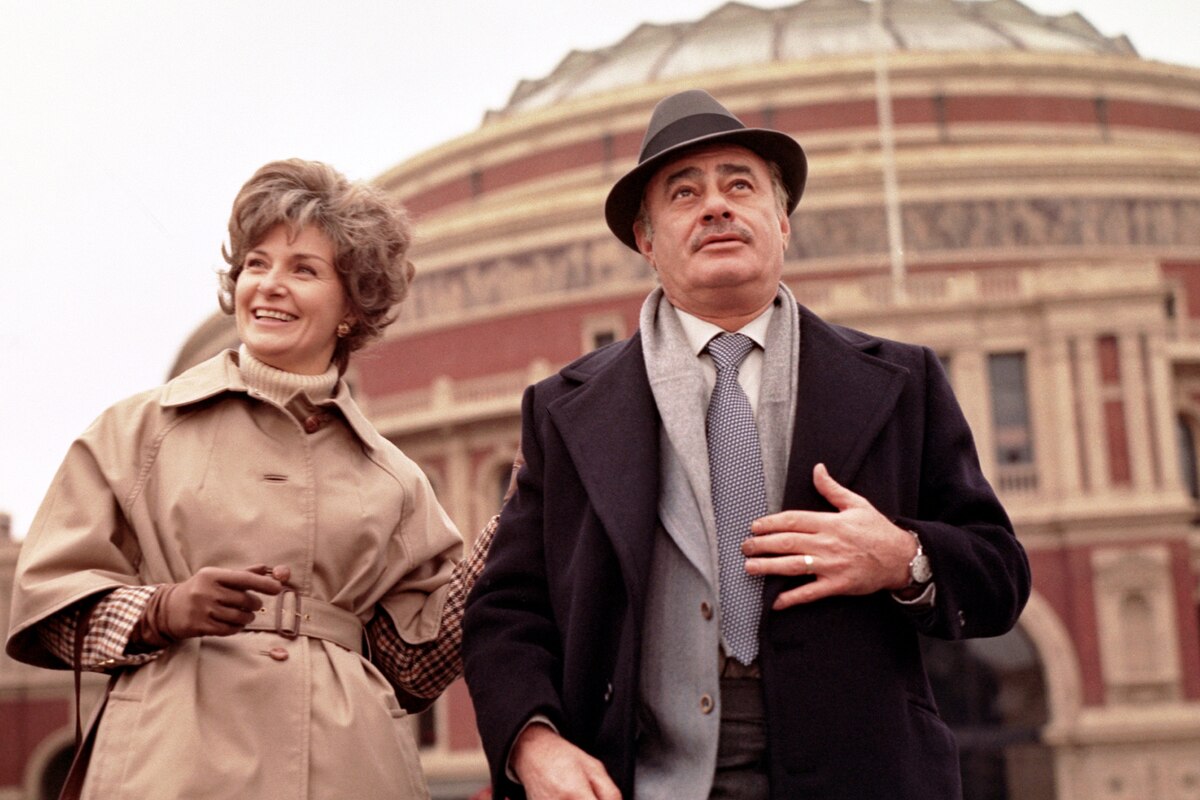 Summer Wishes, Winter Dreams