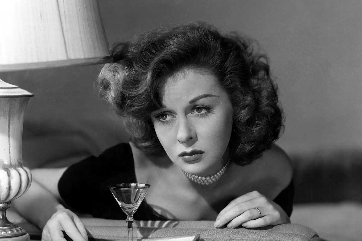 Smash-Up, the Story of a Woman