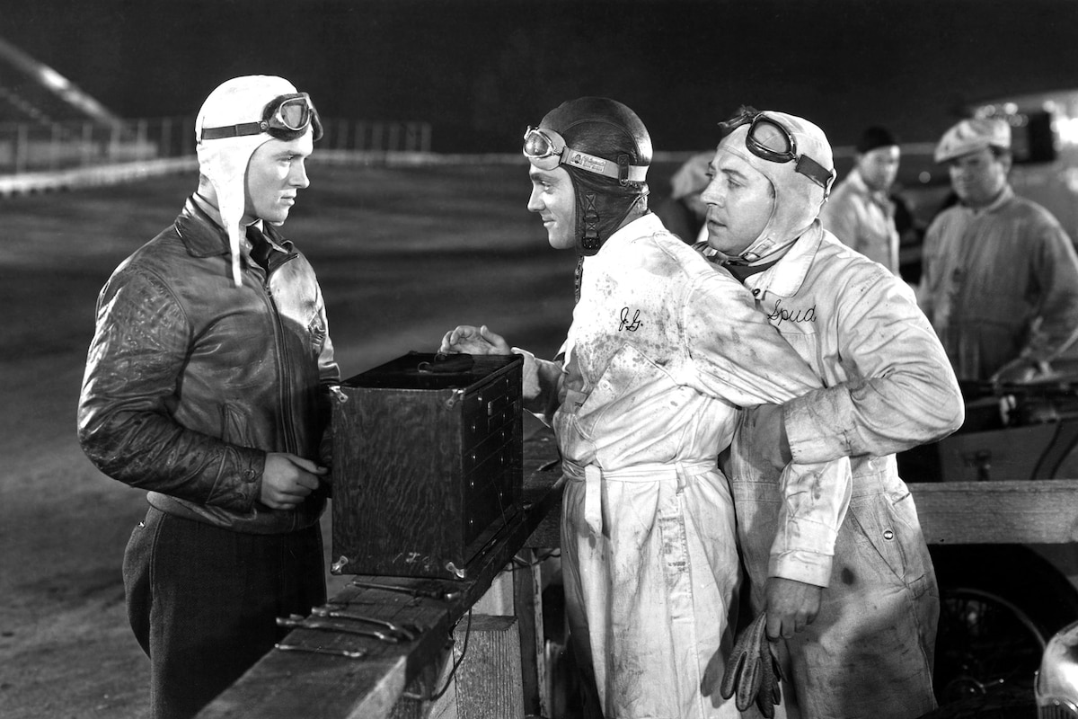 The Crowd Roars (1932)