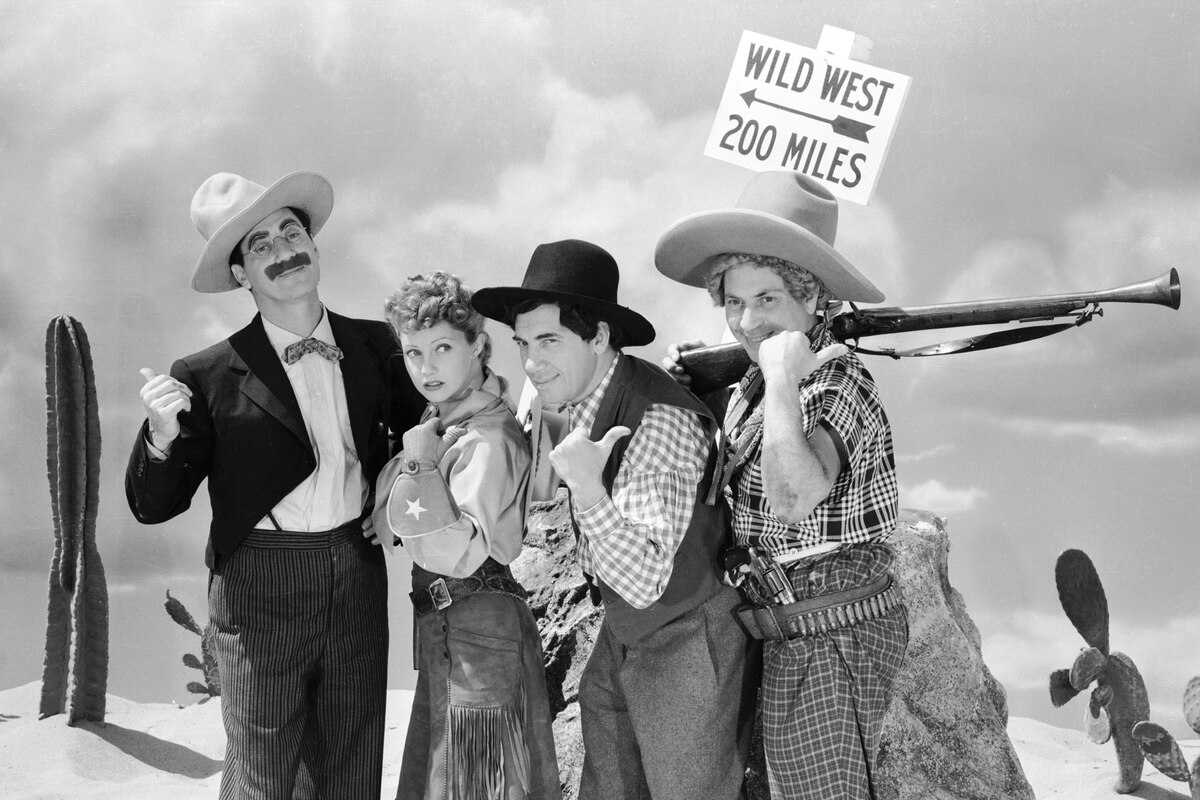 Go West (1940)