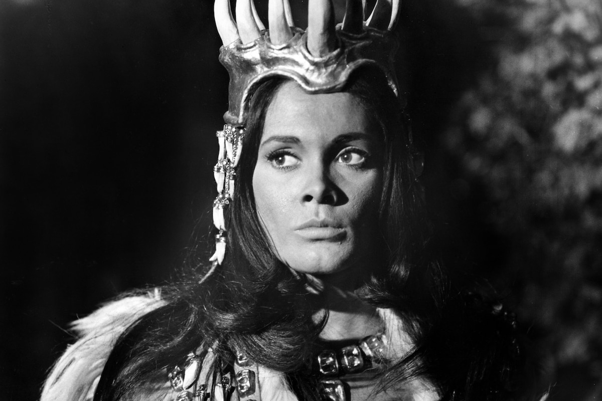 Prehistoric Women (1967) aka Slave Girls