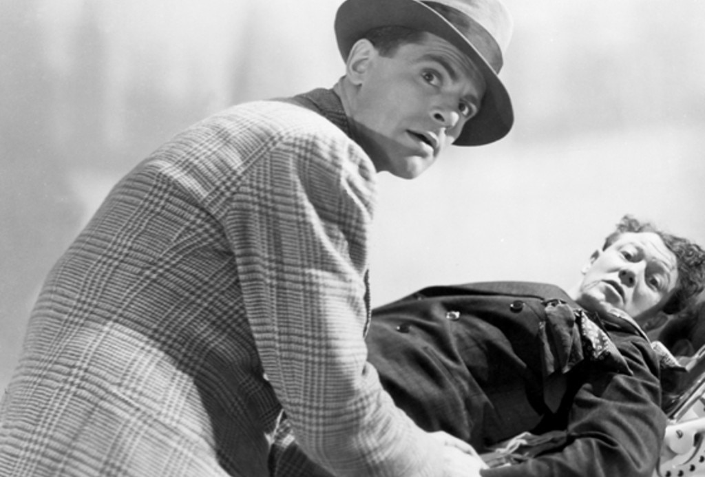 Bulldog Drummond at Bay