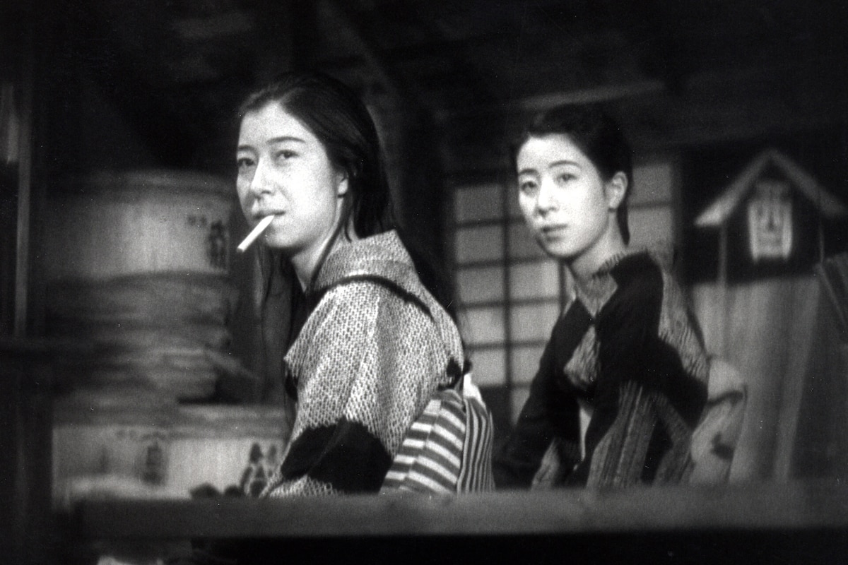 A Story of Floating Weeds