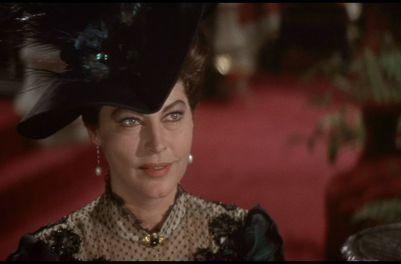55 Days At Peking (1963) -- Clever Women