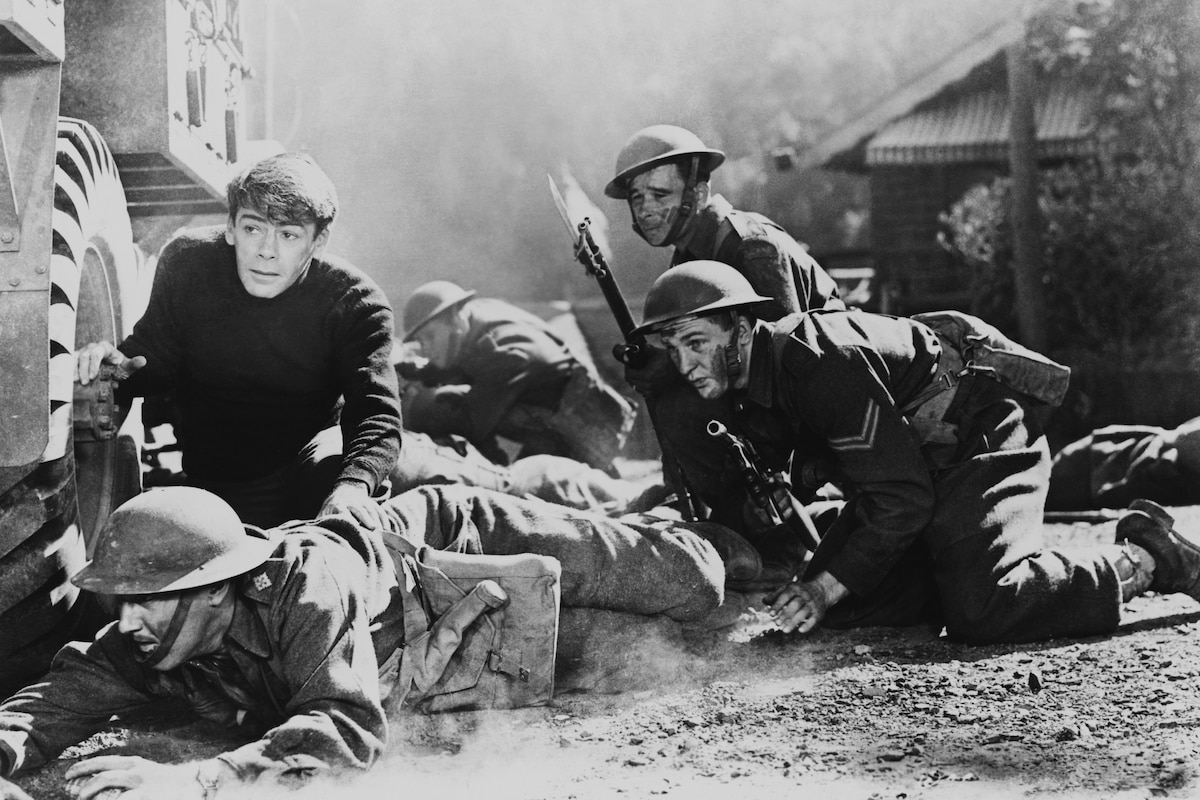 The Commandos Strike at Dawn