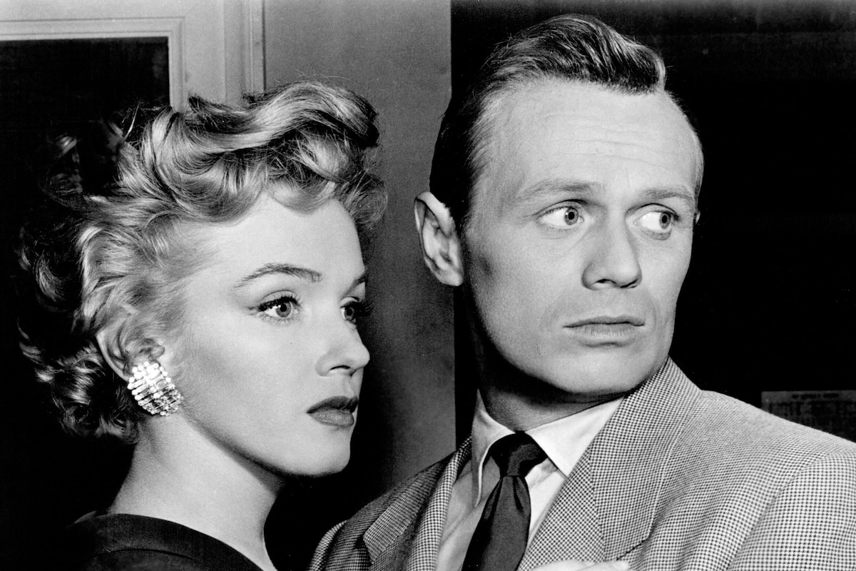 Don't Bother to Knock