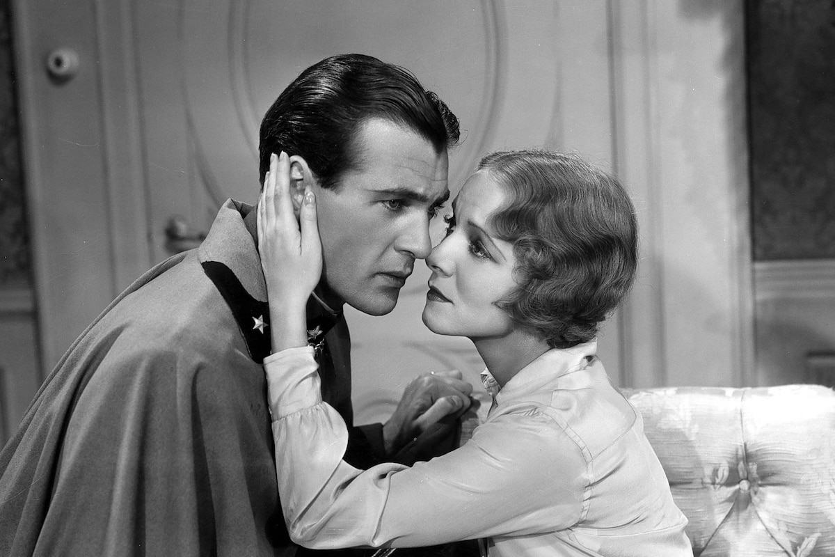 A Farewell to Arms (1932)