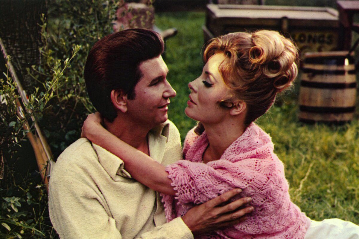 The Fastest Guitar Alive