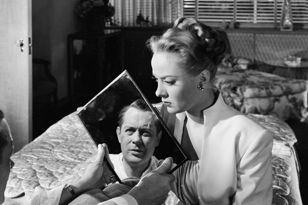 Lady in the Lake - Robert Montgomery as Detective Philip Marlowe in LADY IN THE LAKE on DVD