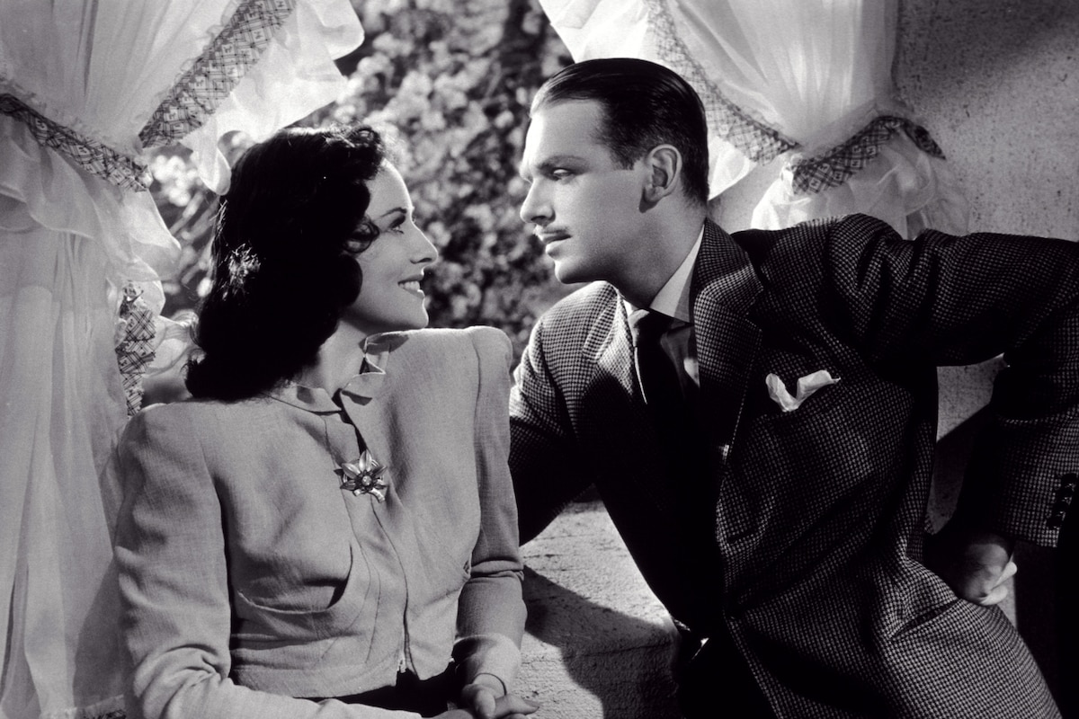 The Young in Heart (1938)