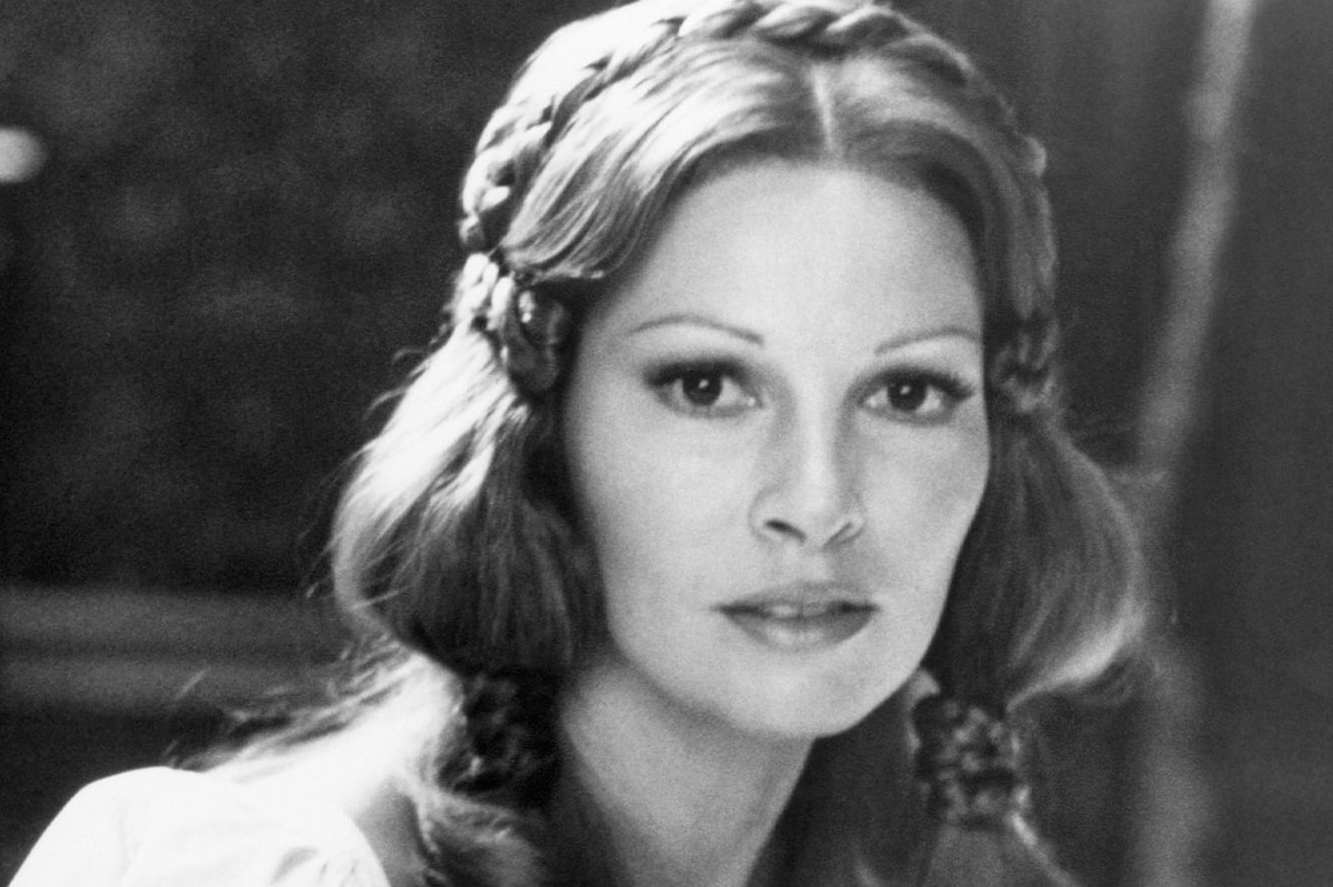 Raquel Welch Memorial Tribute