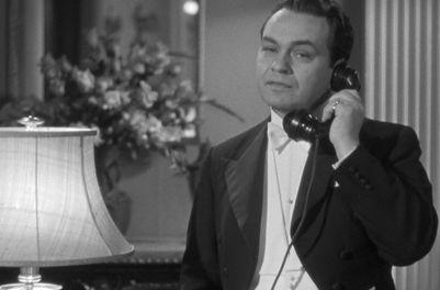 Amazing Dr. Clitterhouse, The (1938) -- You Make The Perfect Target