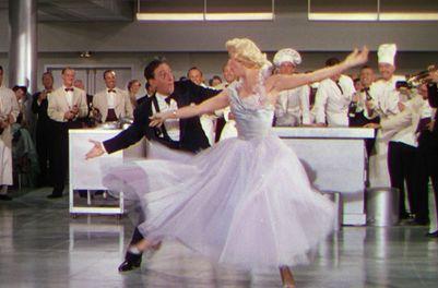 April In Paris (1952) -- I'm Gonna Ring The Bell